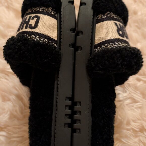 Slipper - Picture 2 of 6